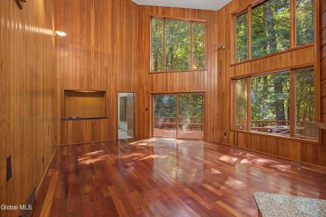 37 Covington Court Niskayuna NY 12309