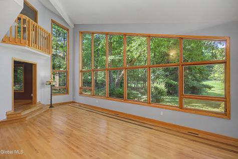 37 Covington Court Niskayuna NY 12309