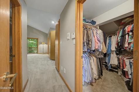37 Covington Court Niskayuna NY 12309