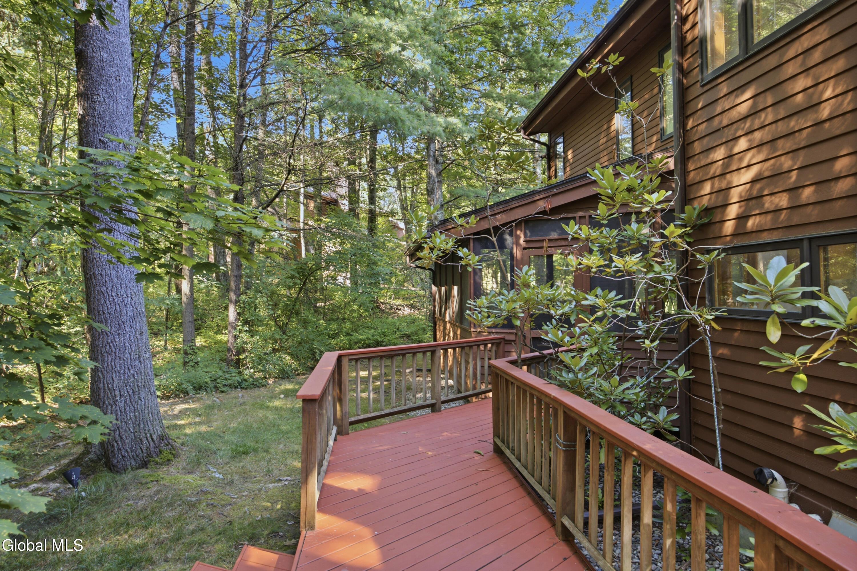37 Covington Court Niskayuna NY 12309