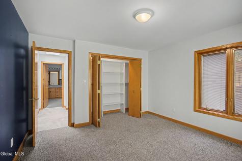 37 Covington Court Niskayuna NY 12309