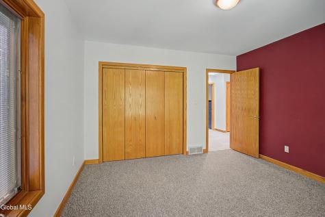 37 Covington Court Niskayuna NY 12309