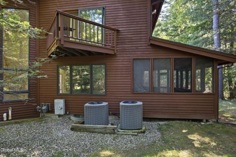37 Covington Court Niskayuna NY 12309