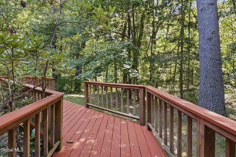 37 Covington Court Niskayuna NY 12309