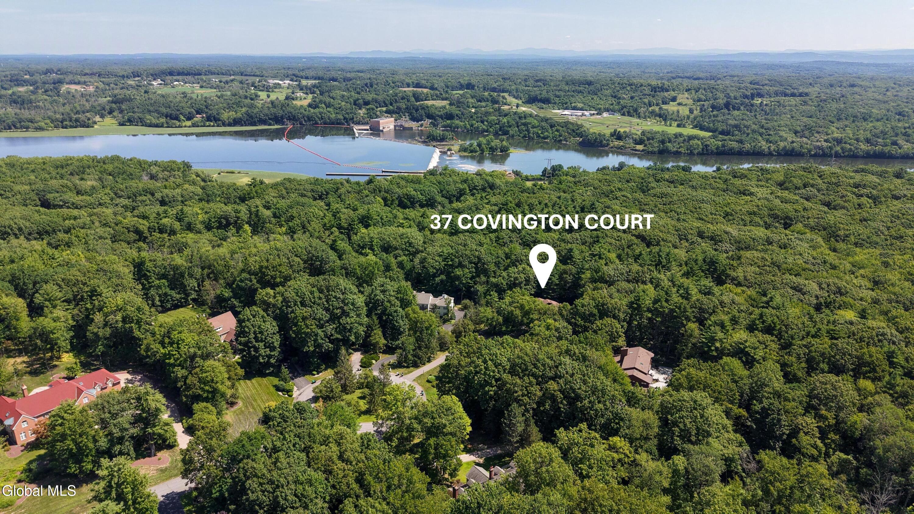 37 Covington Court Niskayuna NY 12309