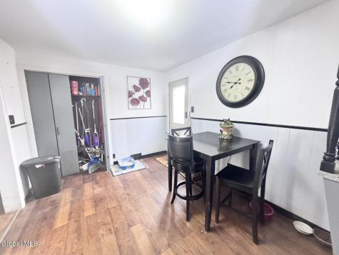 6 Alflo Circle Glenville NY 12302