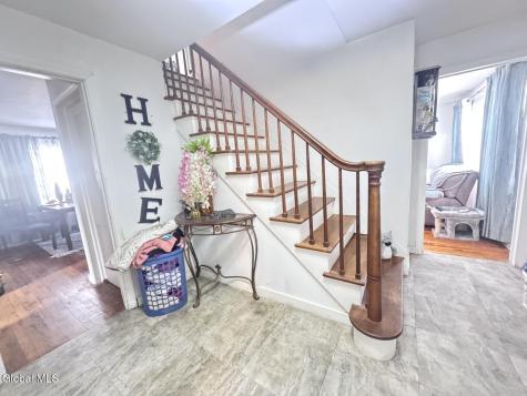 6 Alflo Circle Glenville NY 12302