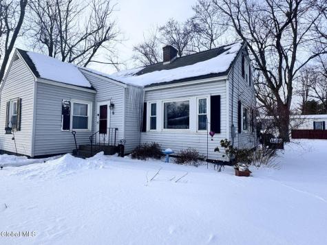 6 Alflo Circle Glenville NY 12302