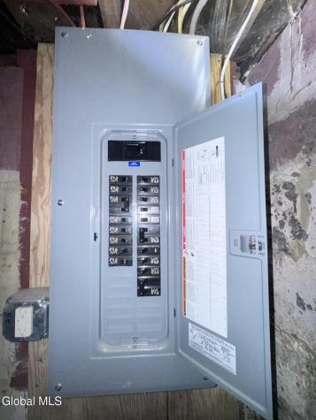 6 Alflo Circle Glenville NY 12302