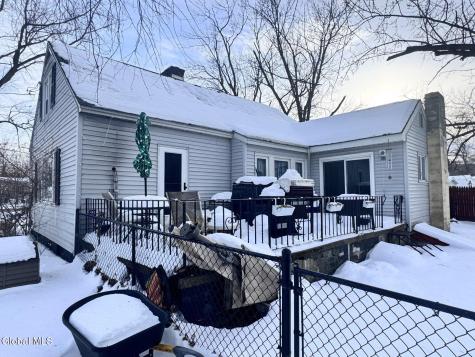 6 Alflo Circle Glenville NY 12302