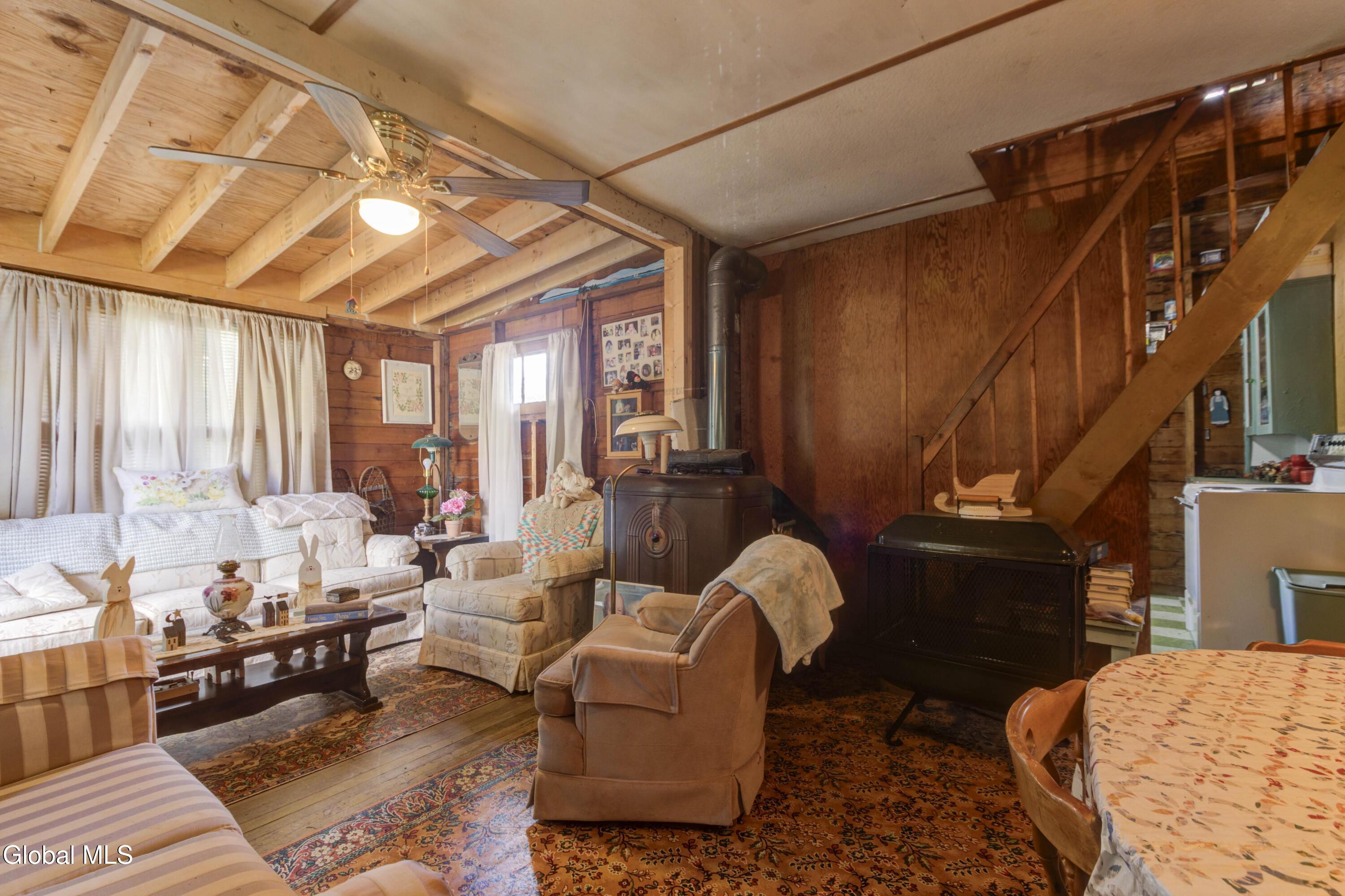 144 Woodland Avenue Gloversville NY 12078
