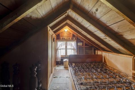 144 Woodland Avenue Gloversville NY 12078