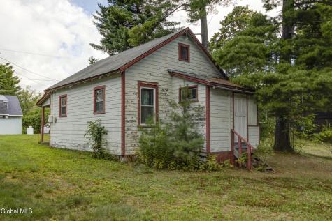 144 Woodland Avenue Gloversville NY 12078
