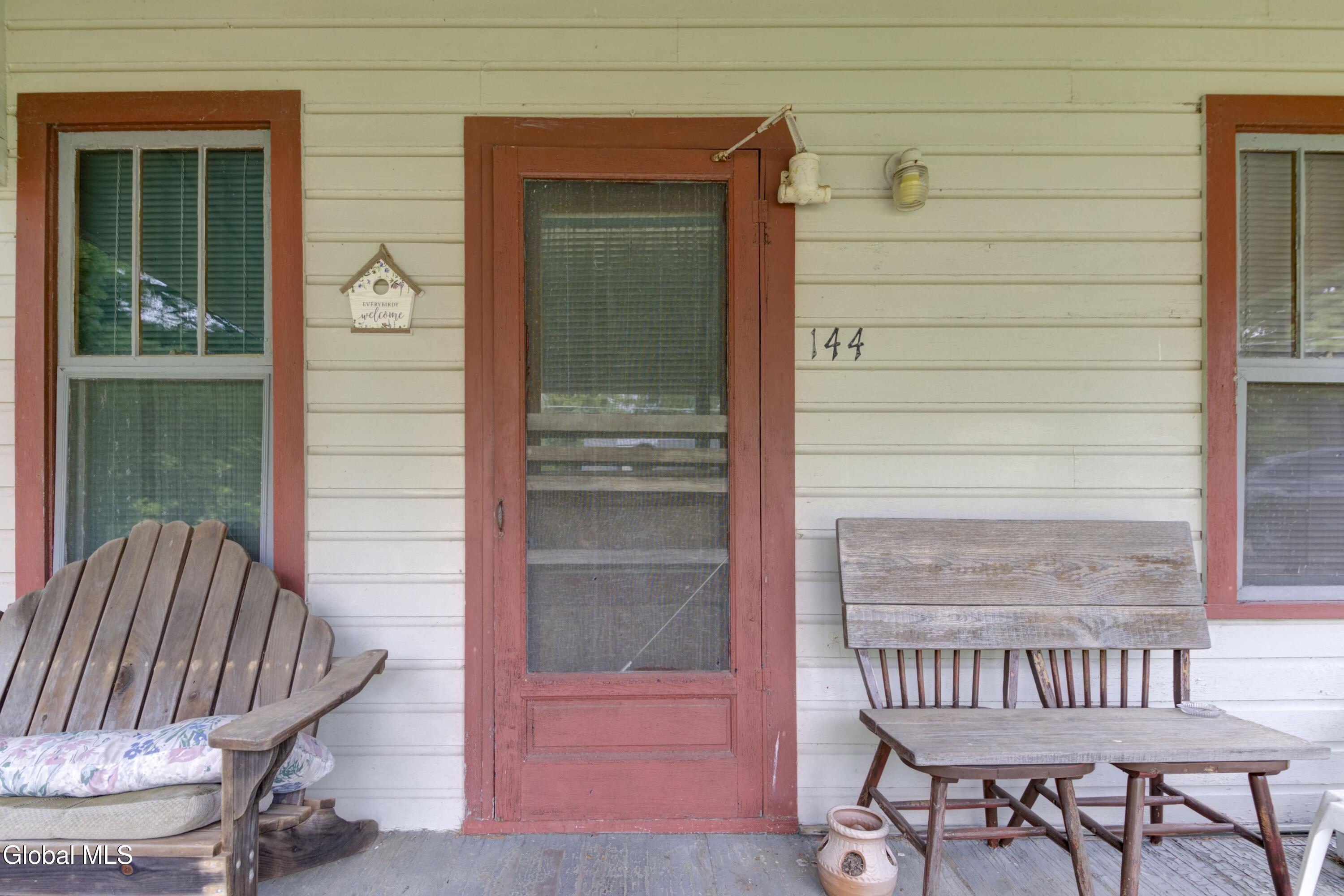 144 Woodland Avenue Gloversville NY 12078