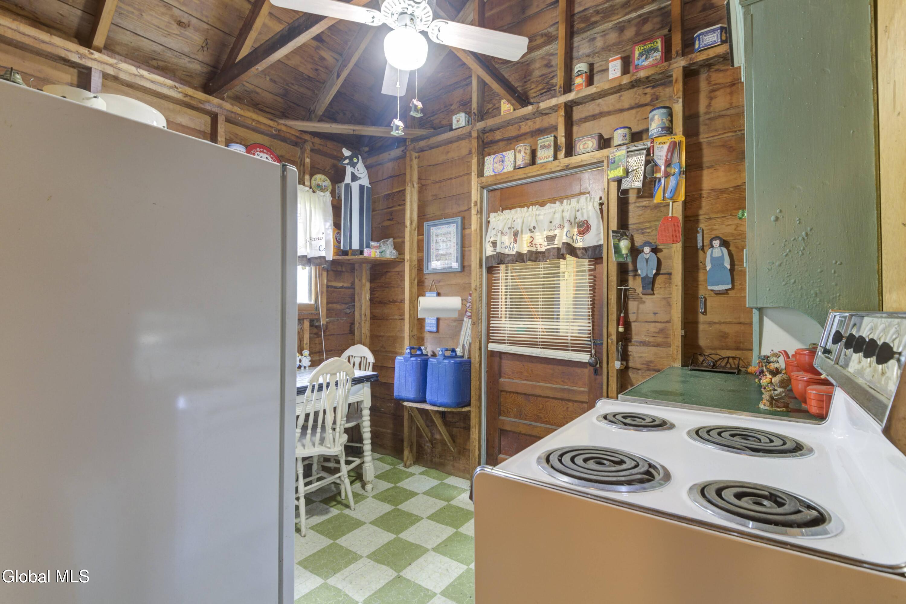 144 Woodland Avenue Gloversville NY 12078