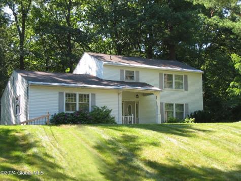 4 Berkshire Drive Clifton Park NY 12065