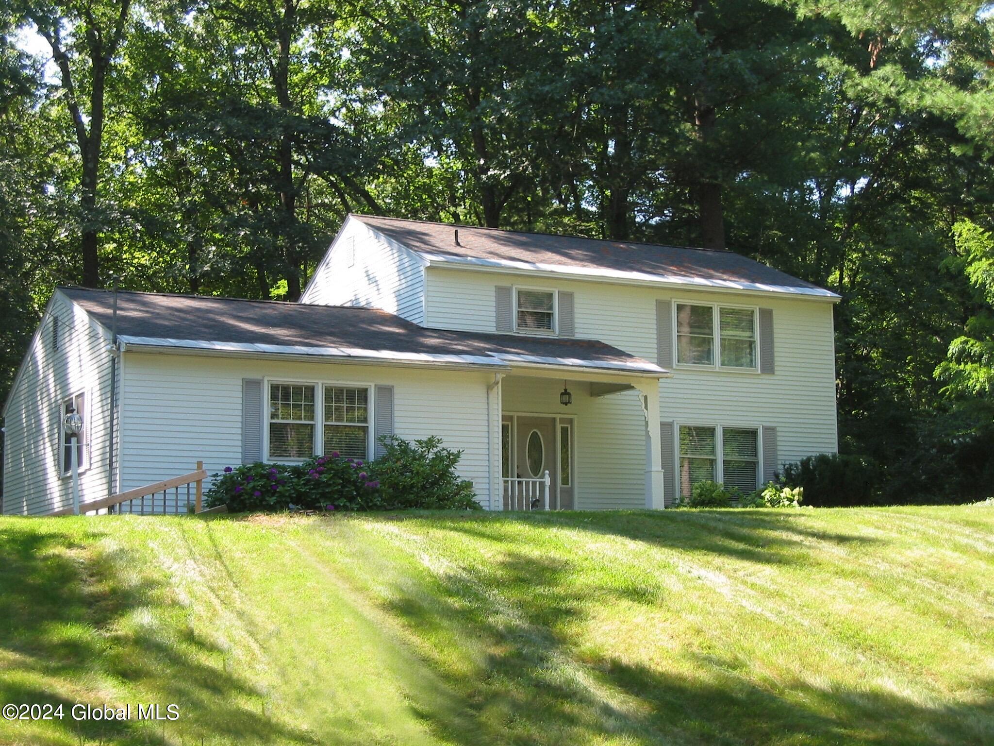 4 Berkshire Drive Clifton Park NY 12065