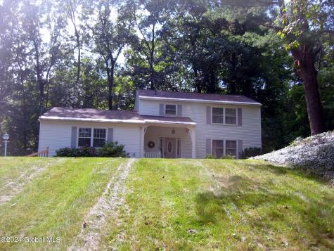 4 Berkshire Drive Clifton Park NY 12065