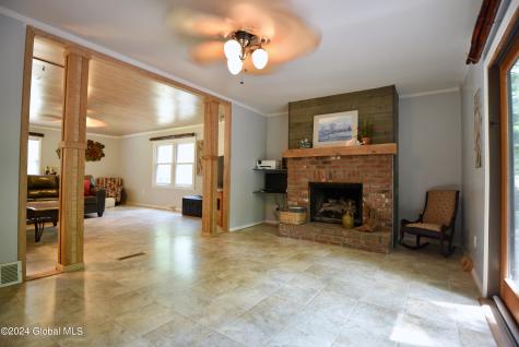 4 Berkshire Drive Clifton Park NY 12065
