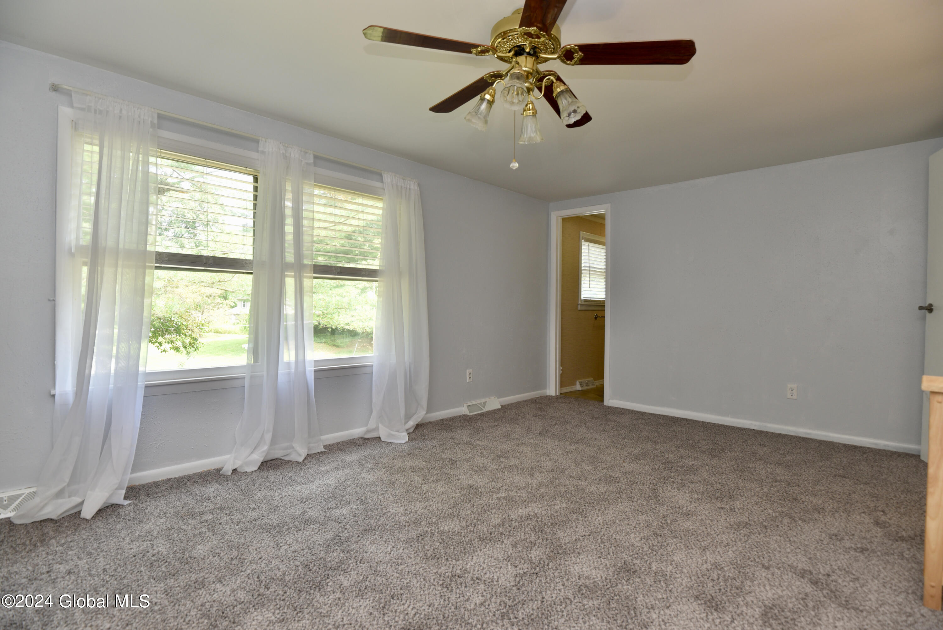 4 Berkshire Drive Clifton Park NY 12065
