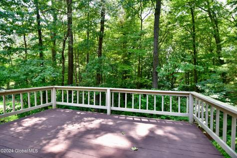 4 Berkshire Drive Clifton Park NY 12065