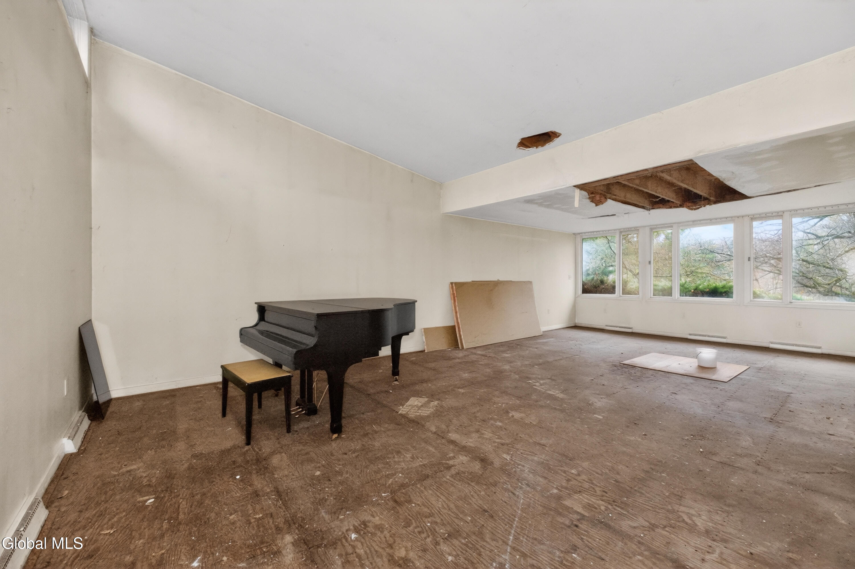 20 Alsid Court Troy NY 12180