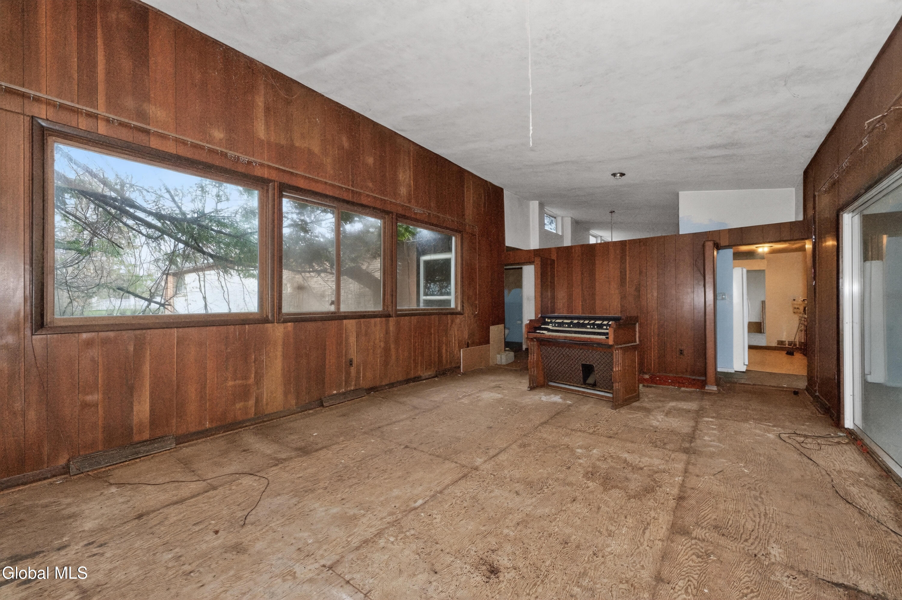 20 Alsid Court Troy NY 12180