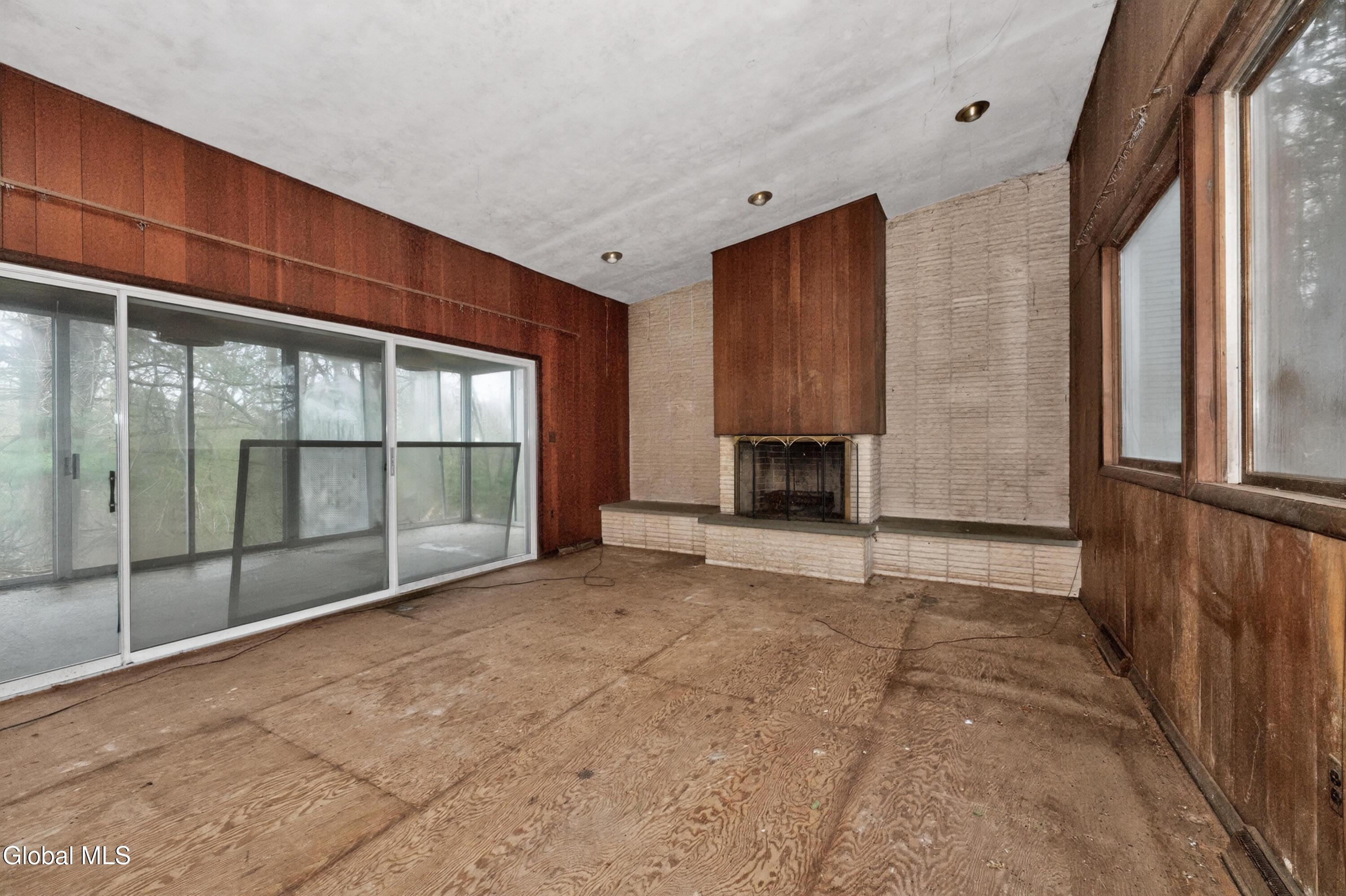 20 Alsid Court Troy NY 12180