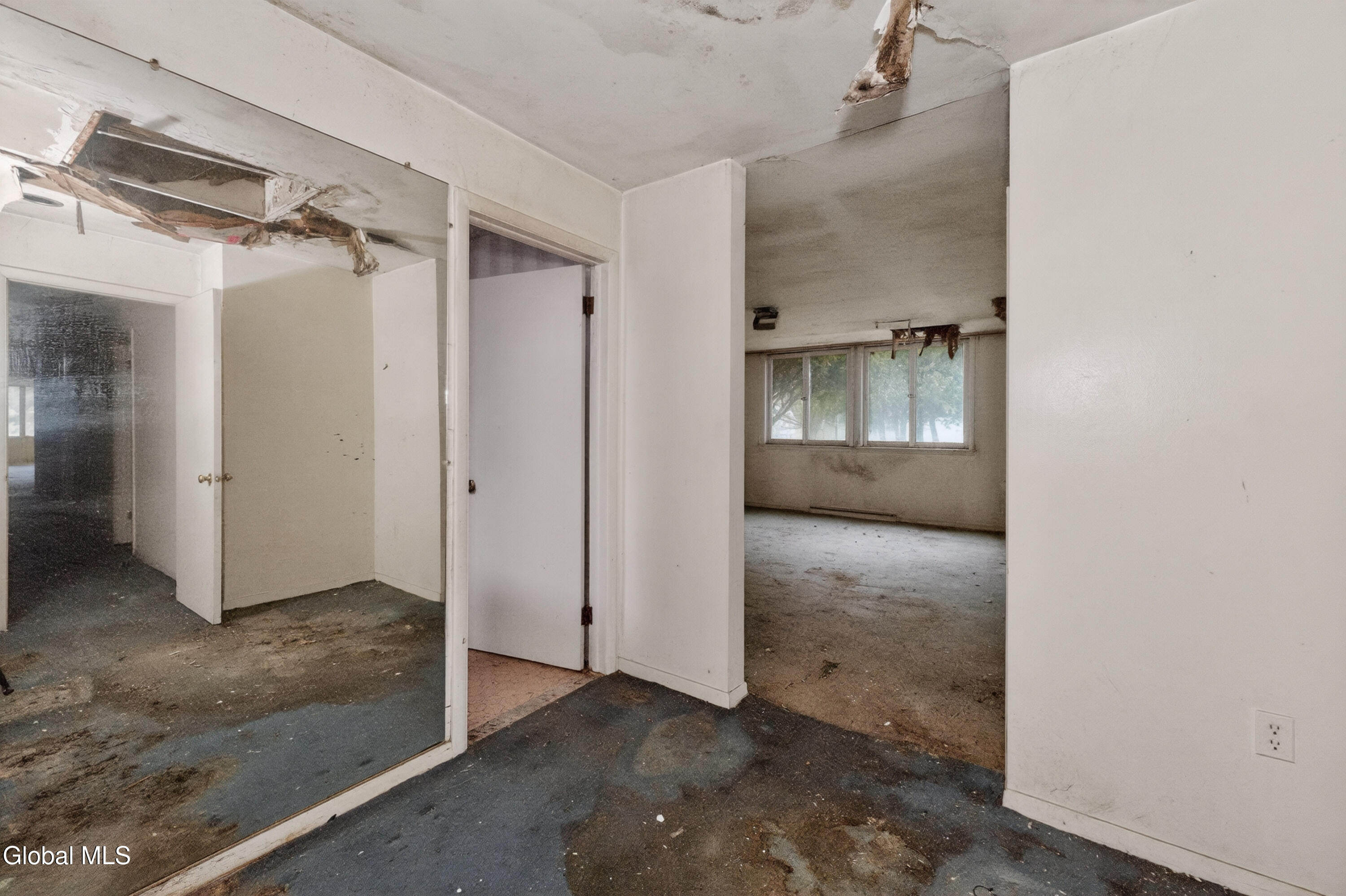 20 Alsid Court Troy NY 12180
