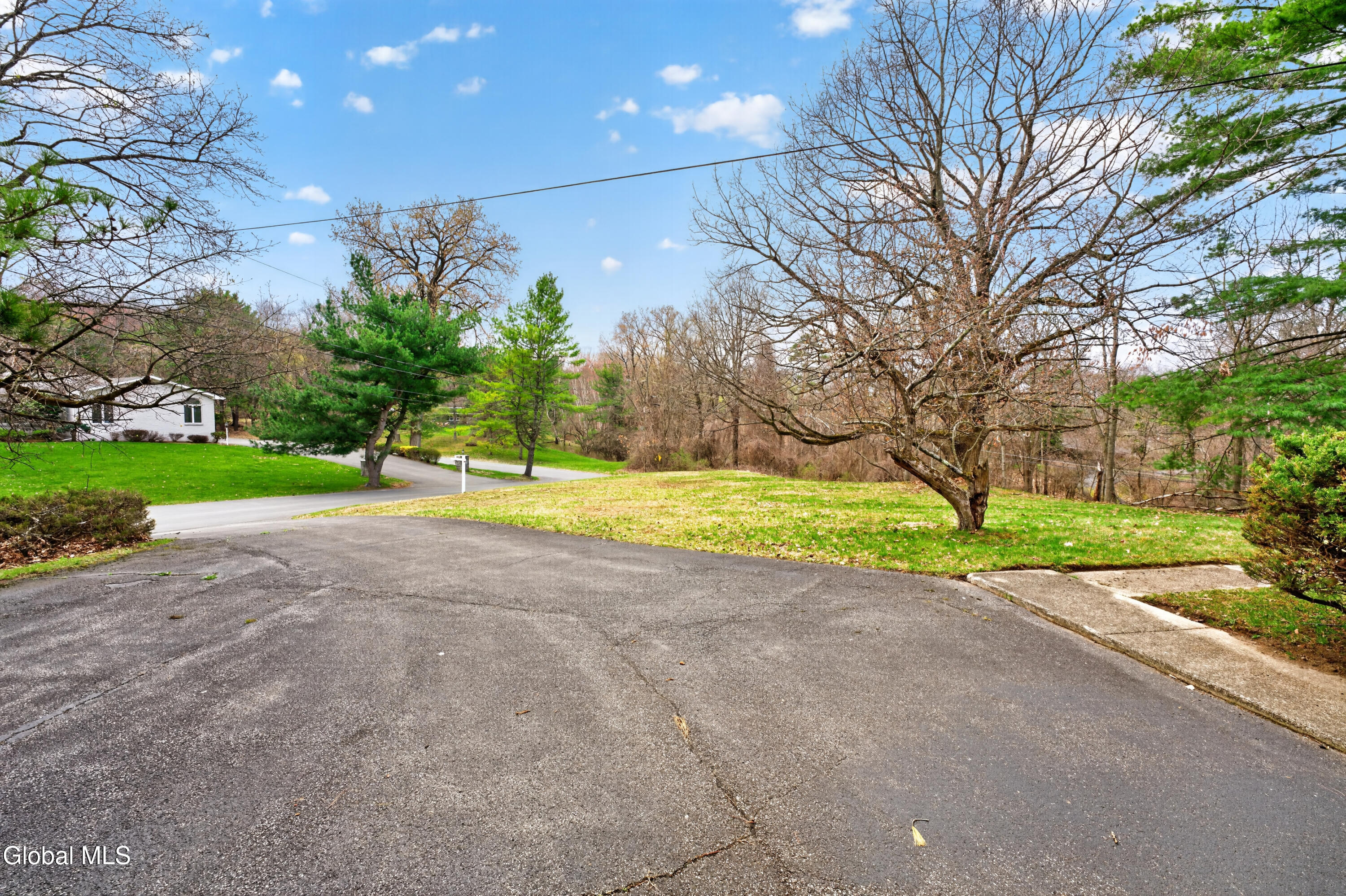 20 Alsid Court Troy NY 12180