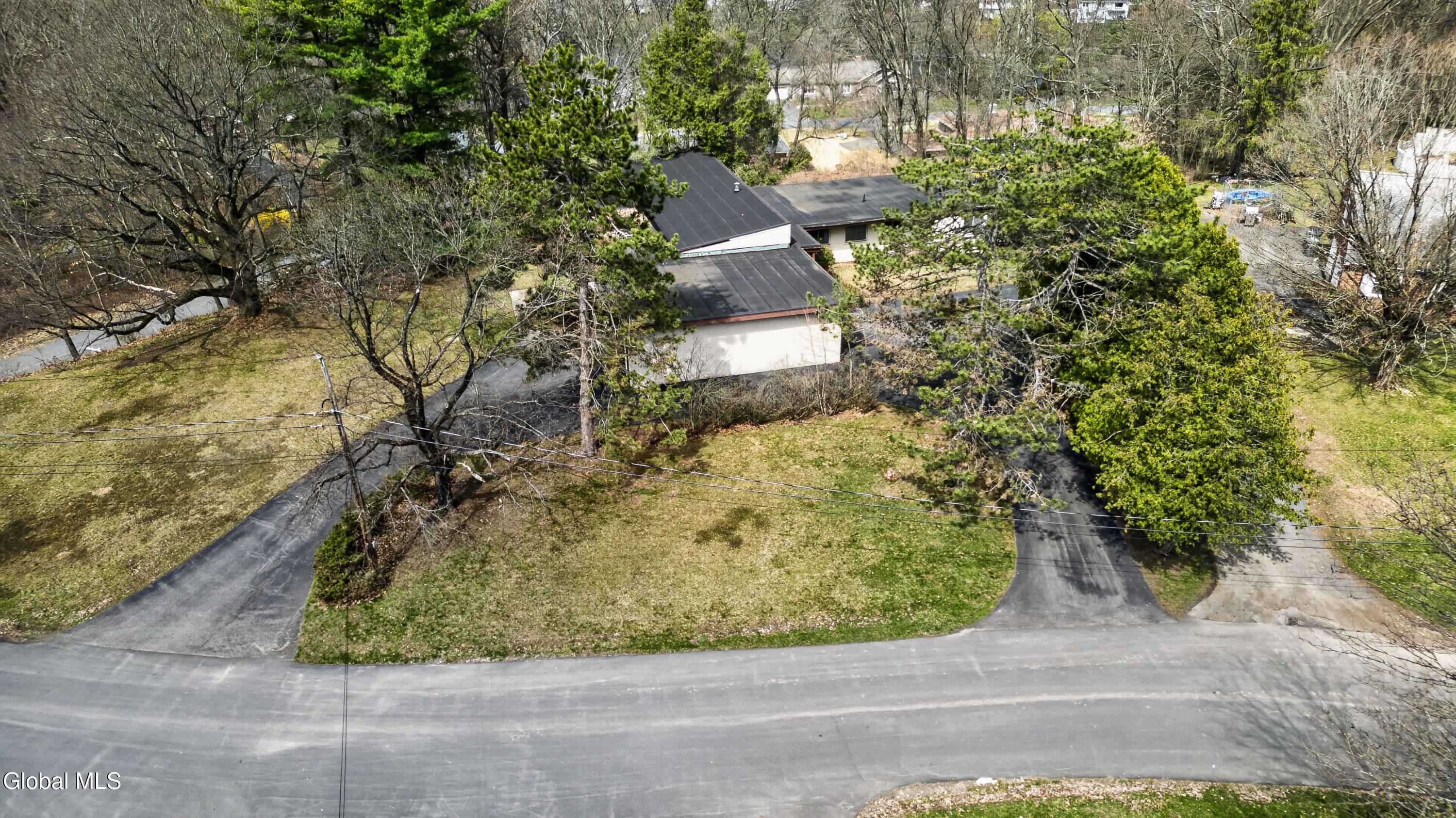 20 Alsid Court Troy NY 12180