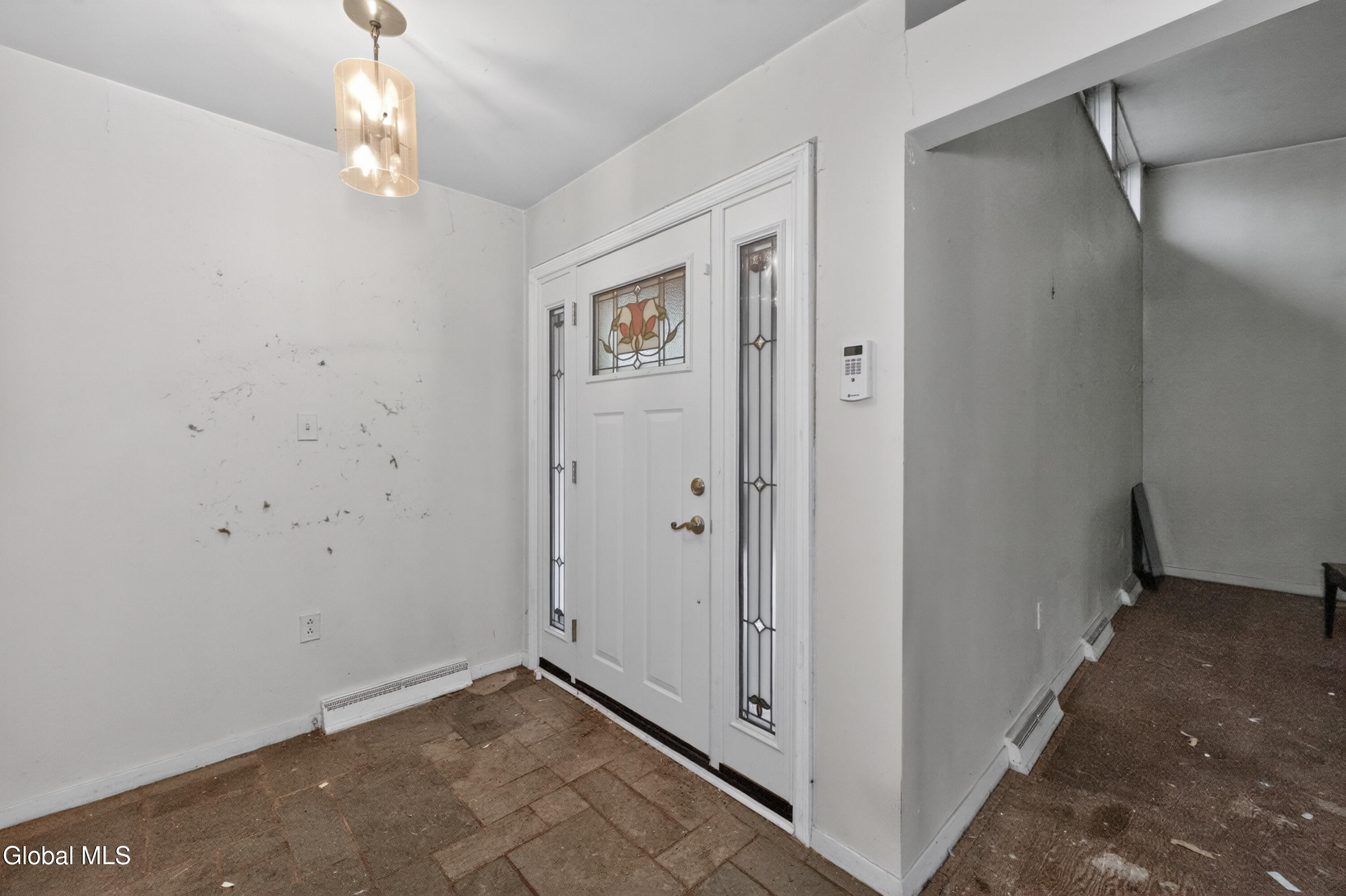20 Alsid Court Troy NY 12180