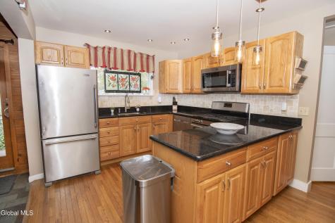 2 Ritchie Place Saratoga Springs NY 12866