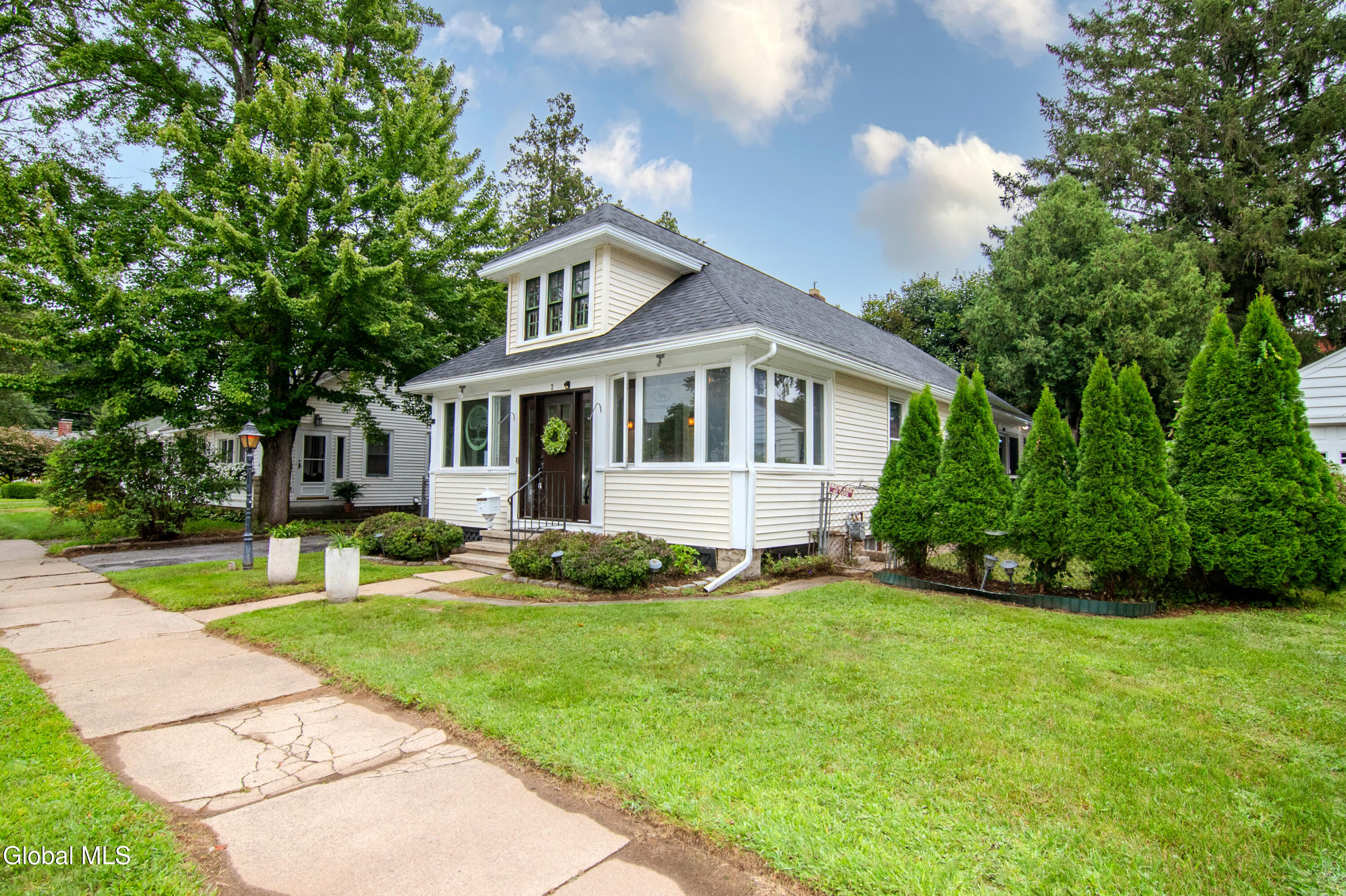 2 Ritchie Place Saratoga Springs NY 12866