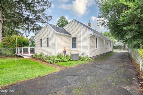 2 Ritchie Place Saratoga Springs NY 12866