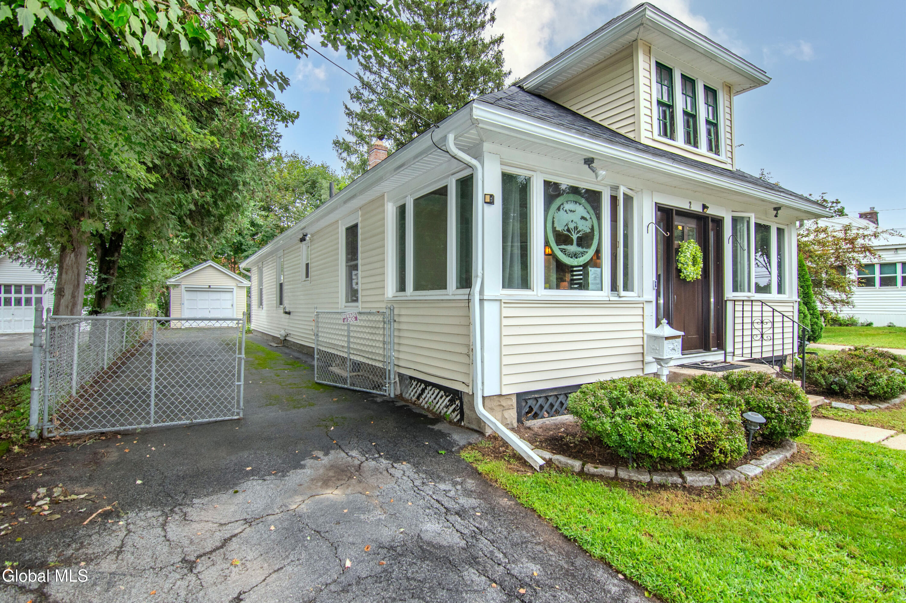 2 Ritchie Place Saratoga Springs NY 12866