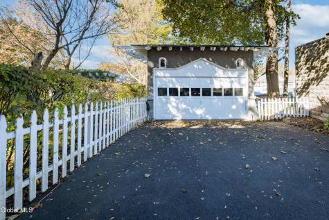 6 Manning Boulevard Albany NY 12203