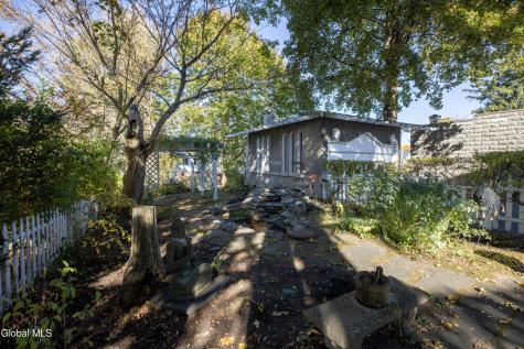 6 Manning Boulevard Albany NY 12203