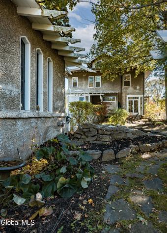 6 Manning Boulevard Albany NY 12203