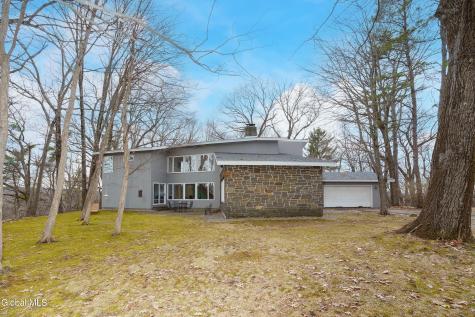 31 Riding Club Road Troy NY 12180