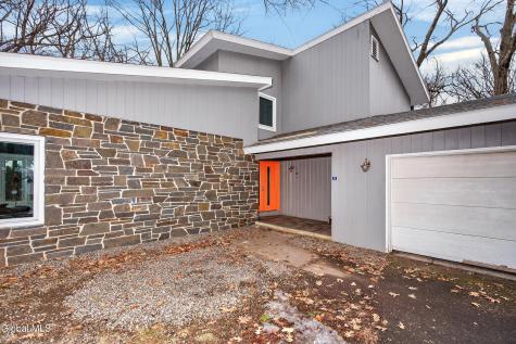 31 Riding Club Road Troy NY 12180