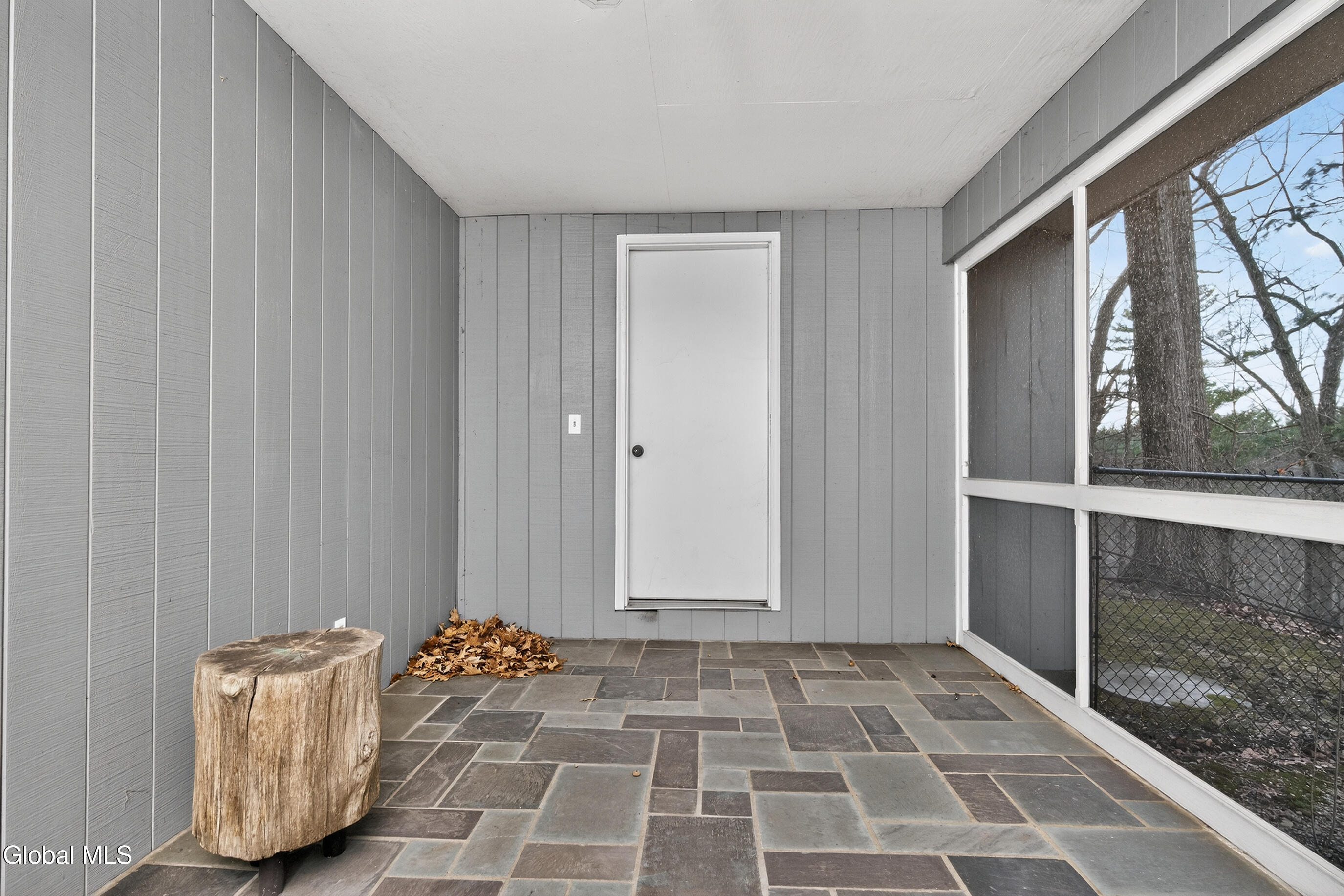 31 Riding Club Road Troy NY 12180
