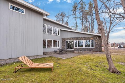 31 Riding Club Road Troy NY 12180