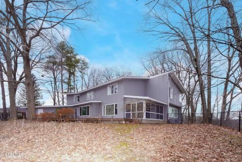 31 Riding Club Road Troy NY 12180