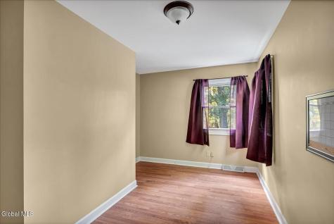 5 Brightonwood Road Glenmont NY 12077