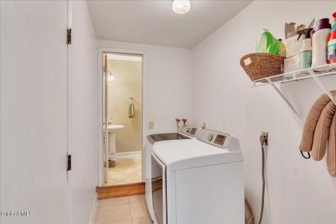 5 Brightonwood Road Glenmont NY 12077