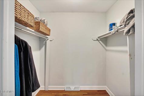 5 Brightonwood Road Glenmont NY 12077
