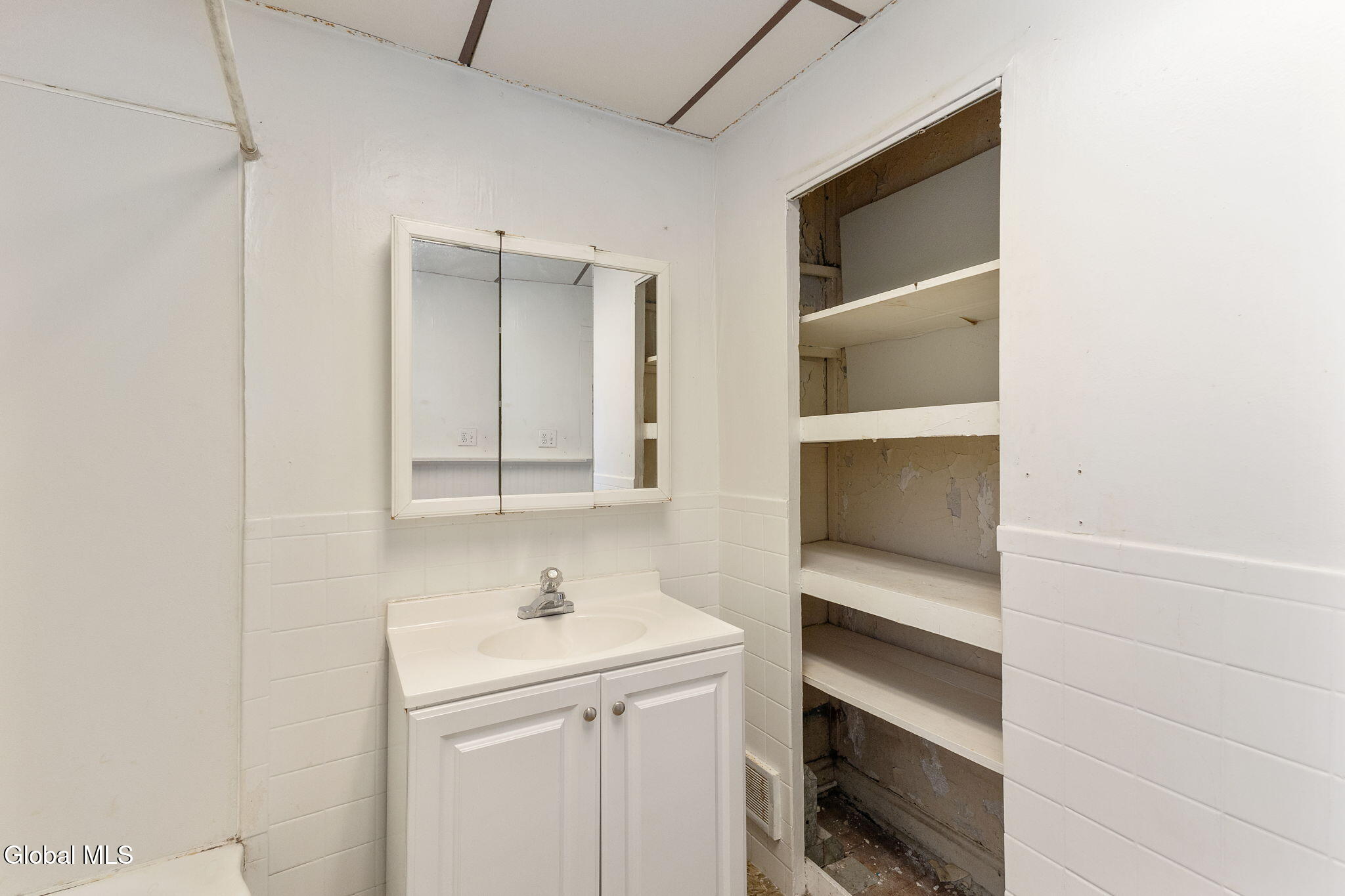 52 Ida Street Troy NY 12180