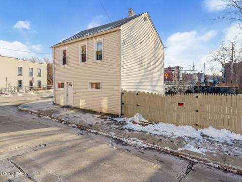 52 Ida Street Troy NY 12180