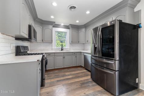 16 Gladwish Avenue Albany NY 12203